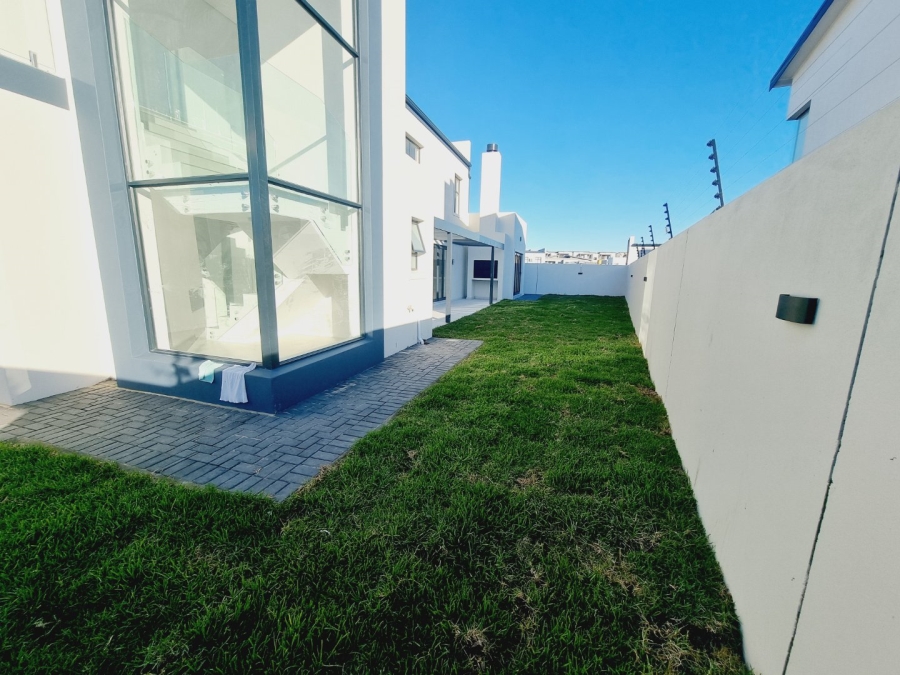 4 Bedroom Property for Sale in Sandown Western Cape